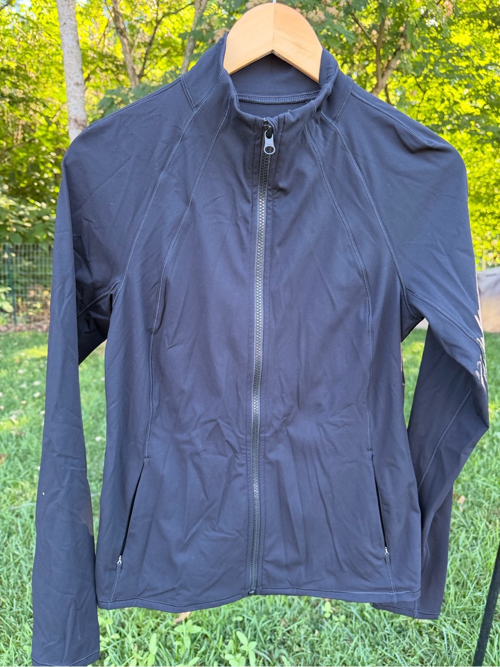 Spanx Active Jacket Womens Sz M Black Athleisure Performance Contour Workout Gym